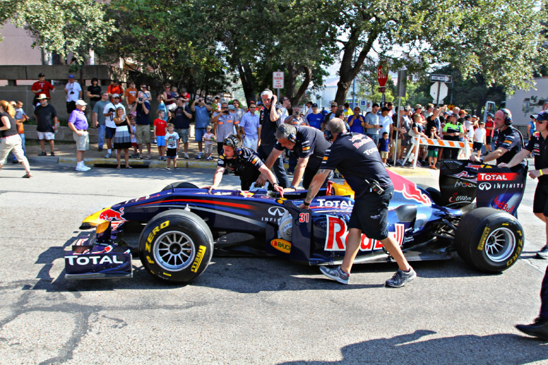 Illustration for article titled Red Bull Austin F1 David Coulthard Texas